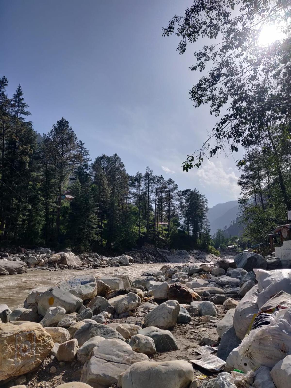 Himtrek Stay Kasol Exteriör bild