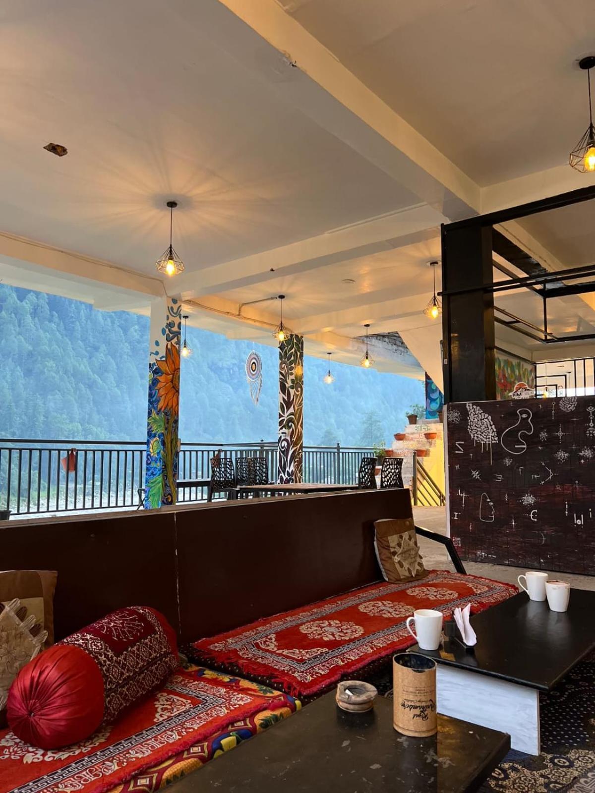Himtrek Stay Kasol Exteriör bild