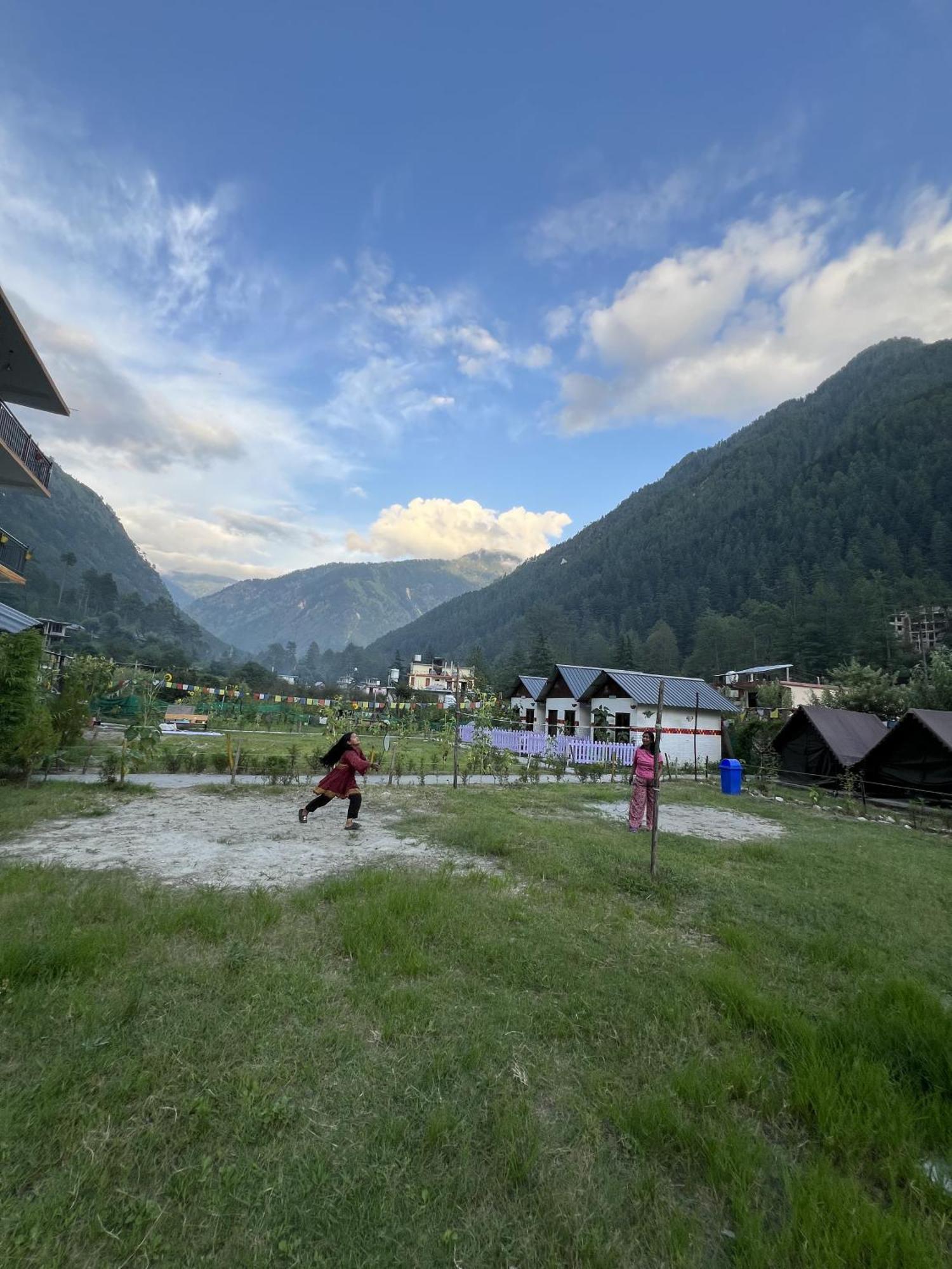Himtrek Stay Kasol Exteriör bild