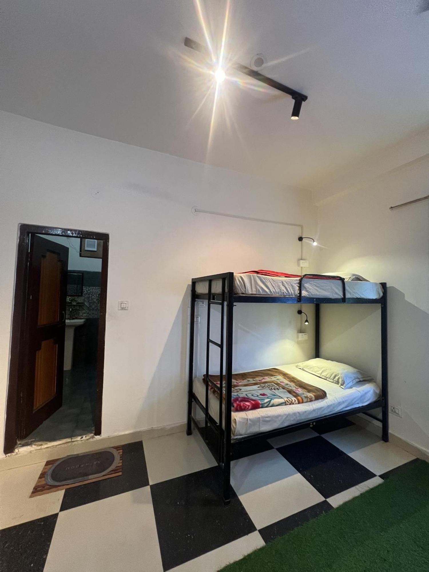 Himtrek Stay Kasol Exteriör bild